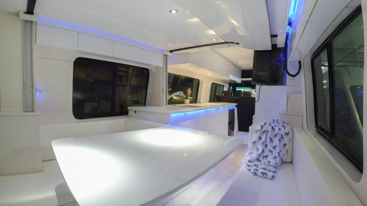 Installation de système électrique de van Chambly